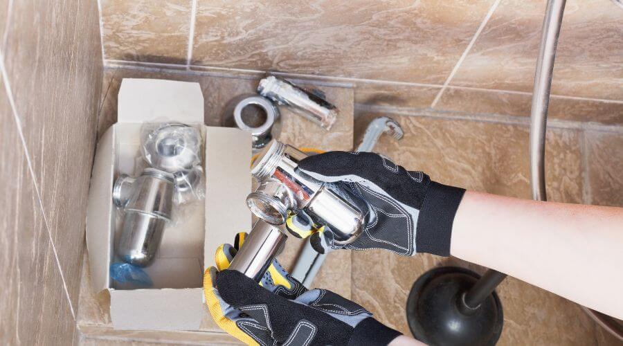 Expert Emergency Roof Repairs services in Fowler, CA